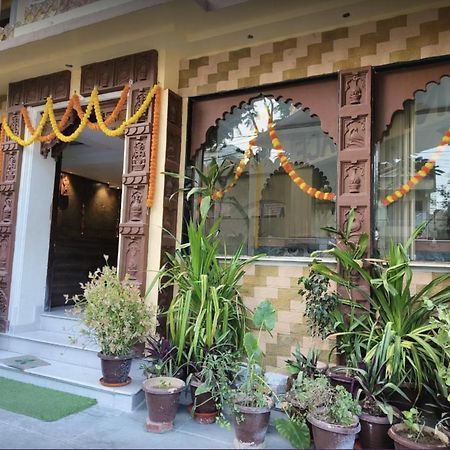 Hotel Rani Palace At Lake Fatehsagar Udaipur Dış mekan fotoğraf